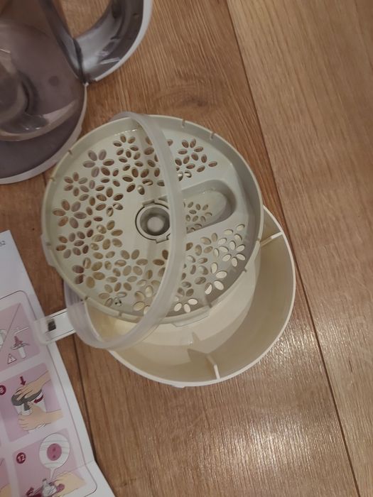 Уред за бебешки пюрета , готвене на пара Philips Avent 4в1