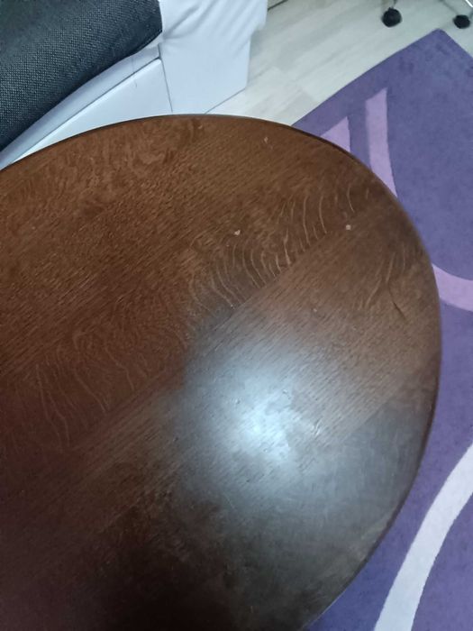 Холна маса от масивно дърво