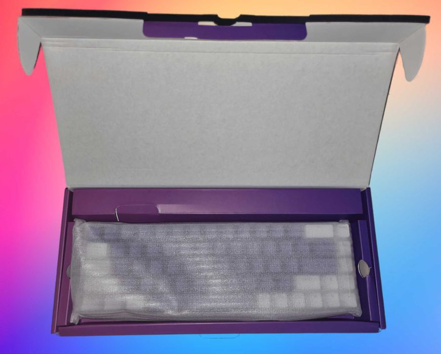 Tastatura mecanica RGB, bluetooth, nou