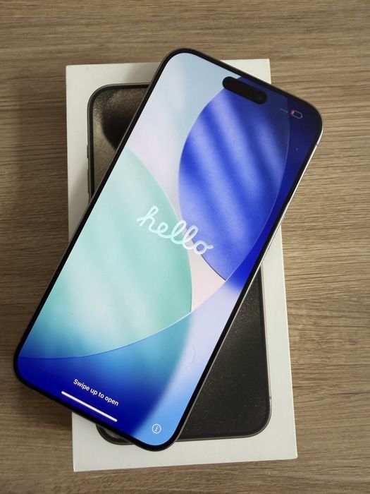 Iphone 15 pro max 256gb natural titanium, baterie 89%, absolut impecabil - ca nou