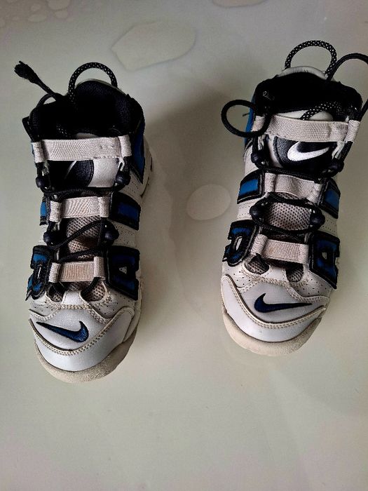 Vând Nike Air Uptempo