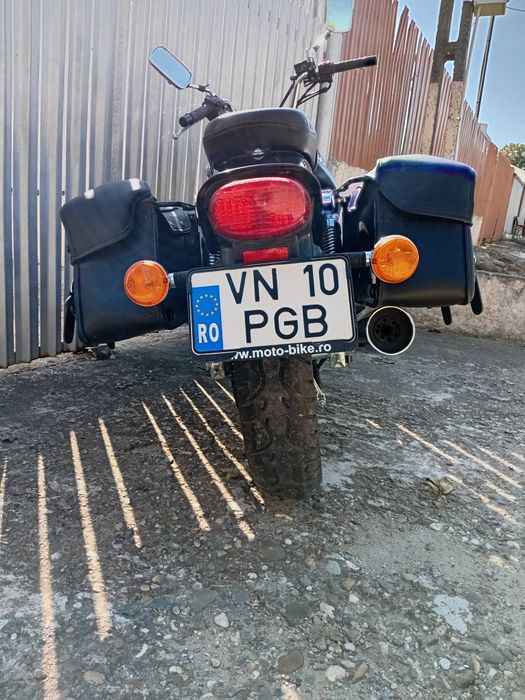 Suzuki GZ250 2006