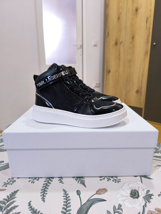 Tommy Hilfiger Calvin Klein Michael Kors Karl Lagerfeld