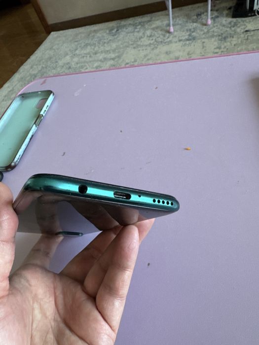 Продам Huawei P40 lite