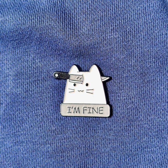 Цветни и забавни емайлирани значки(пинчета) за всеки стил