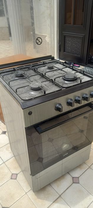 Срочно продаётся газ плита Артел
