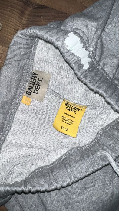 Дълги гащи на Gallery Dept