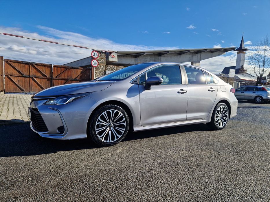 Toyota Corolla Toyota Corolla Hybrid