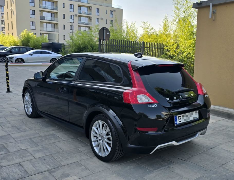 Volvo  C30   2011   1.6  Diesel