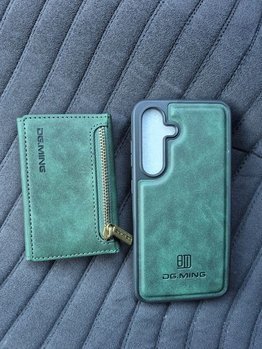 Продам чехол на самсунг с24