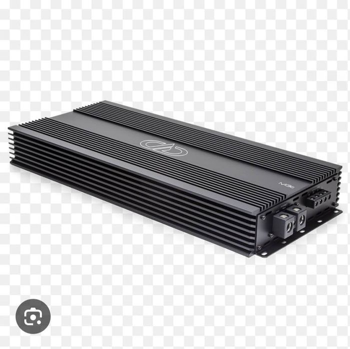 Amplificator DD M 3 C - 5 000 W