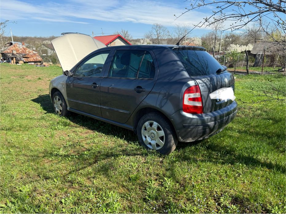 Dezmembrez Skoda Fabia 1.2 benzina 2006