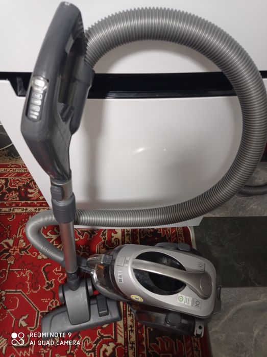 Пылесос LG компрессор 2000w