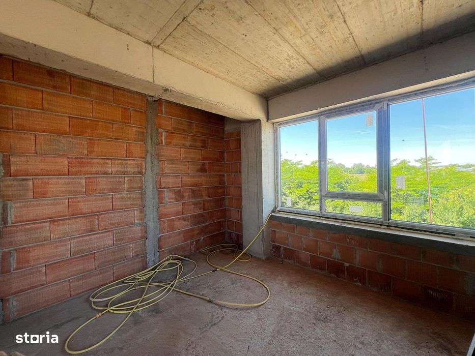 Apartament 4 camere cu terasa si balcon, spatii verzi si loc de joaca