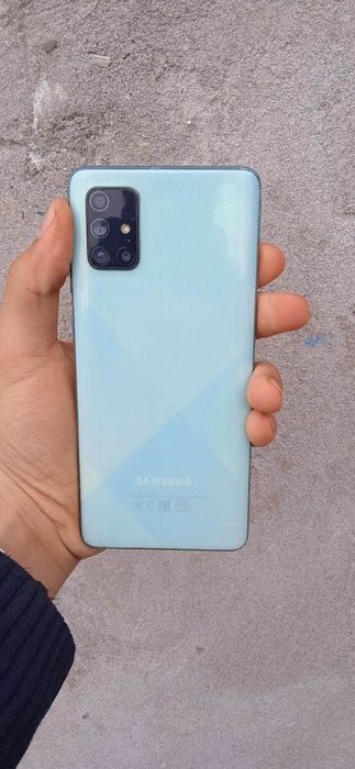 Samsung A71 telfoni