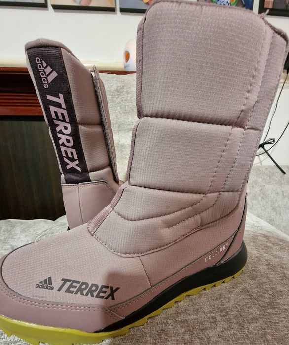 Ghete dama Adidas Terrex cold rdy, noi
