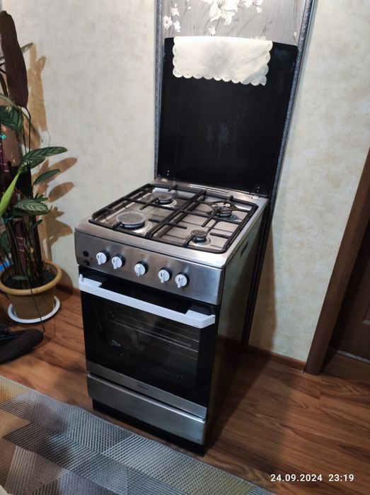 Газовая плита марки Hansa