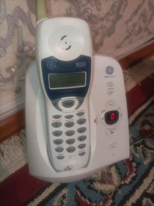 Радиотелефон новый