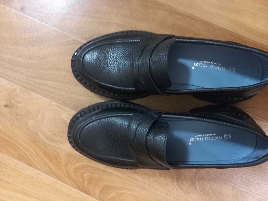 Продам женские туфли