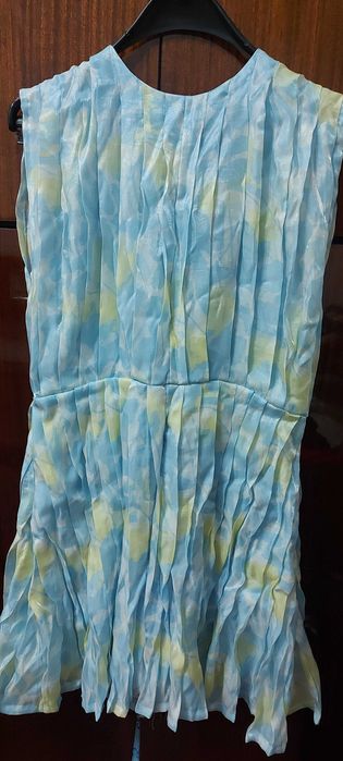 Рокля НМ - нова на плисета