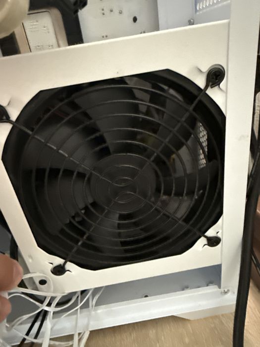 Продам БП на 550w от Segotep