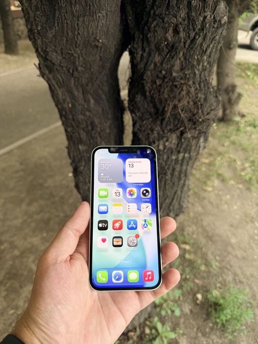 iPhone 12/64Gb - В идеальном состоянии