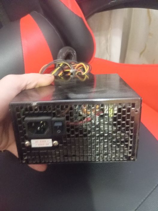 Блок питания на ПК HuntKey 450wat