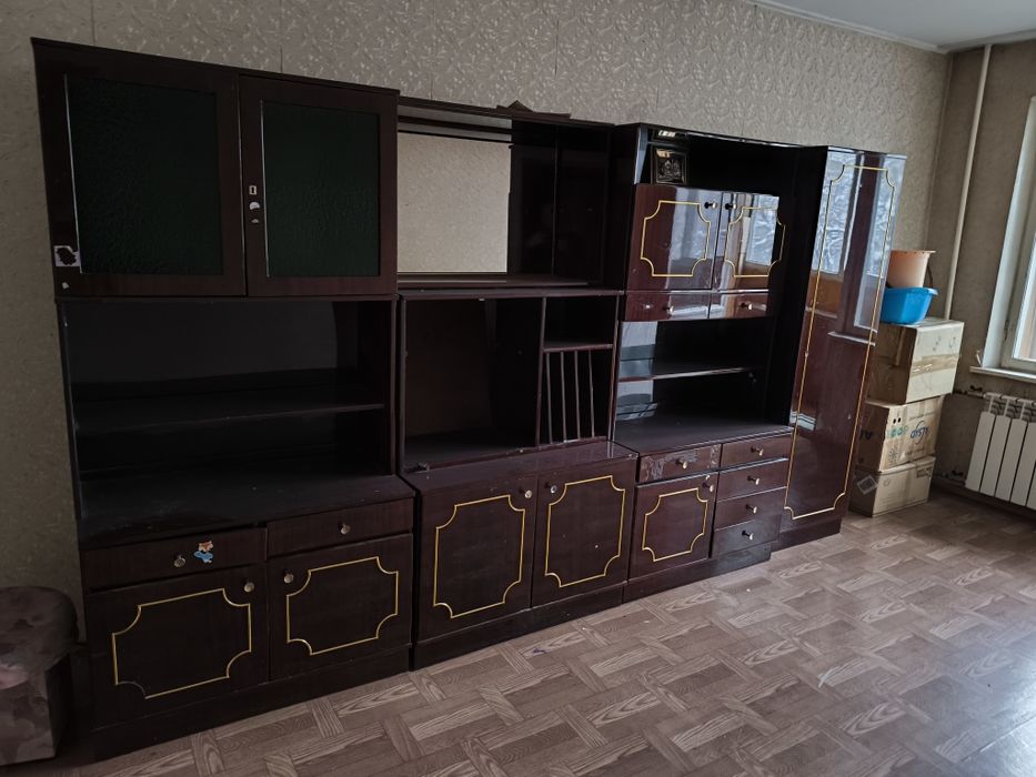 Стенка отдам бесплатно