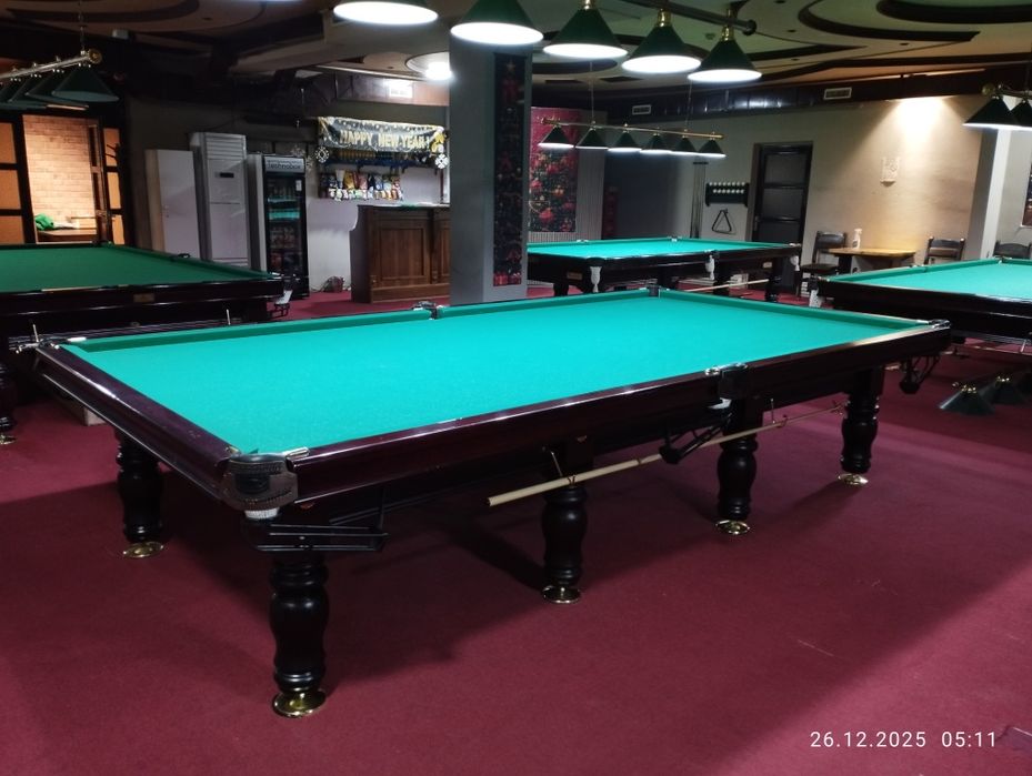 Продаю 12 футовые бильярдные столы (графит)