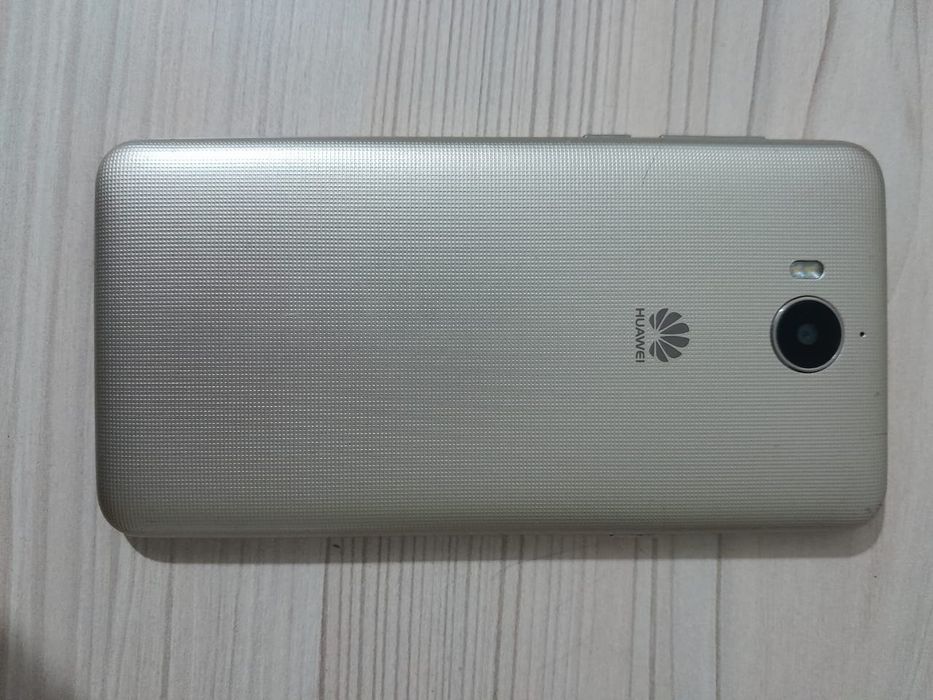 продам телефон Huawei Y5