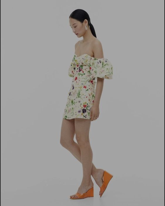 Нова рокличка ZARA