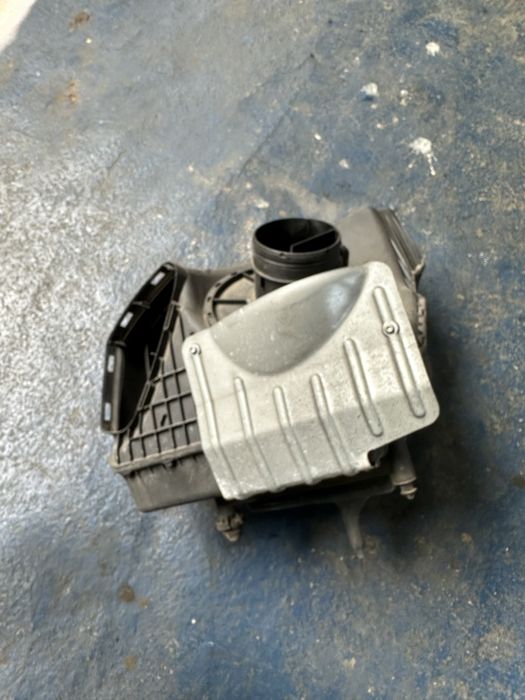Carcasa filtru aer audi a6 c7 2.0tdi cgl