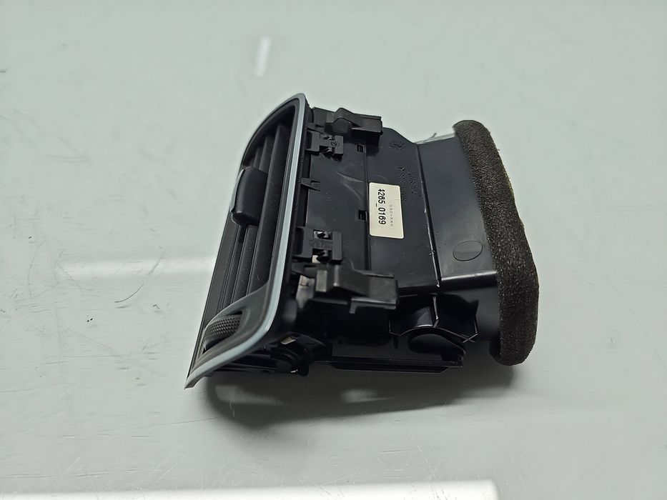 Grila aerisire stanga Volkswagen Passat CC (358) [Fabr 2012-2016] 3AC8