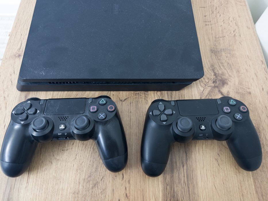 Playstation 4 Slim 2 ДЖОЙСТИКА + ИГРЫ