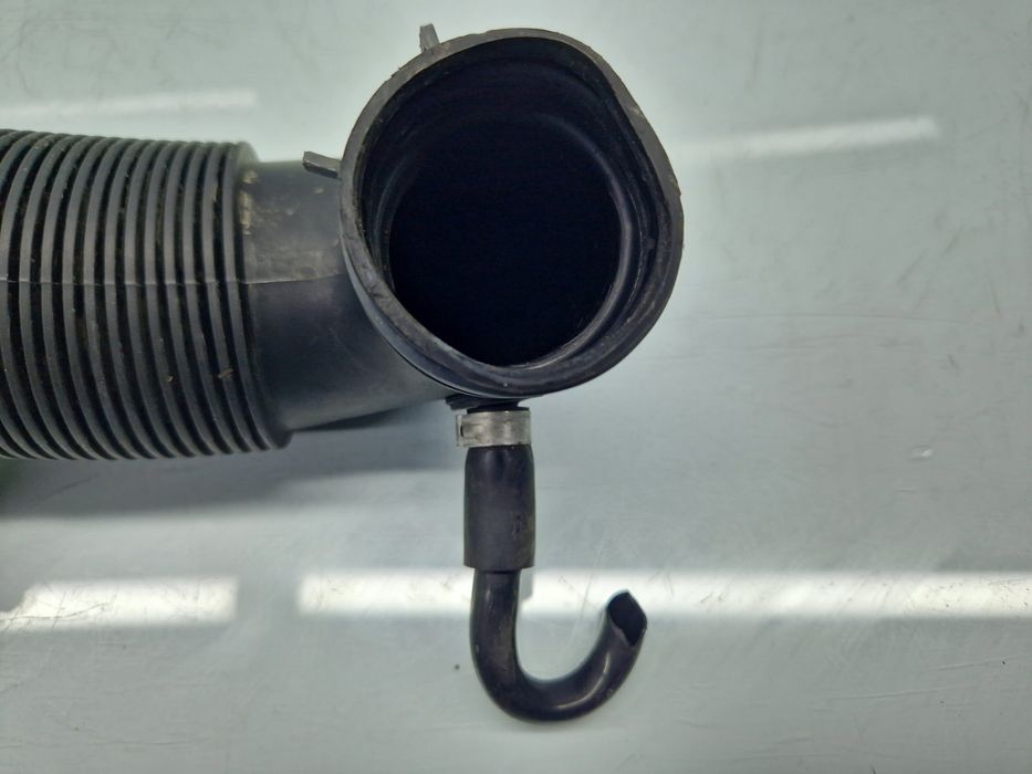 Tub admisie aer Volkswagen Fox (5Z1, 5Z3) [Fabr 2003-2011] 6Y0129684B