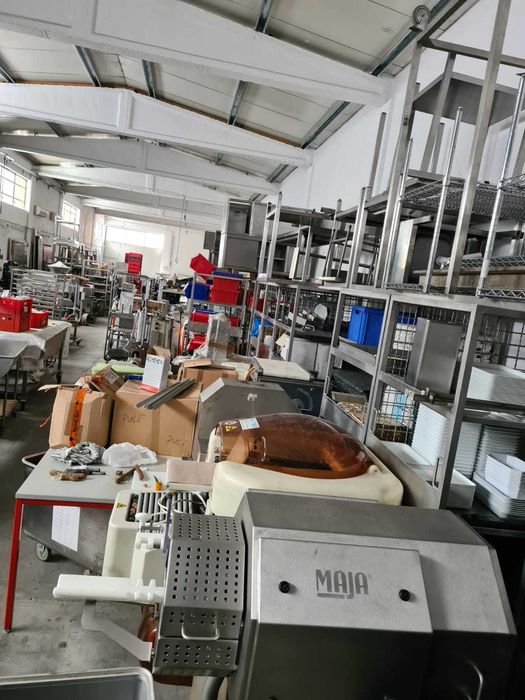 Masina umplut carnati