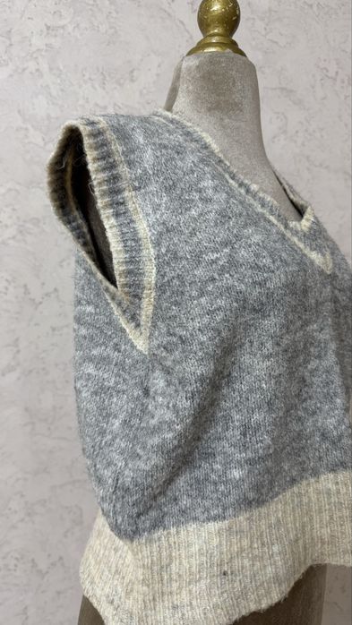 Безрукавка женская