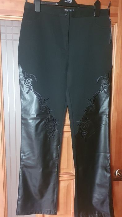 Продаем банные халаты, брюки женские