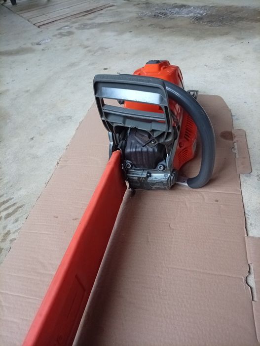 Резачка Хускварна 550хр