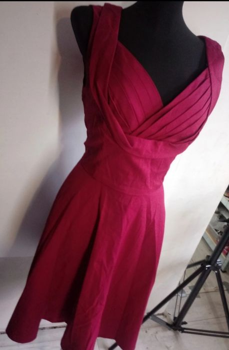 Rochie stil pin-up girl