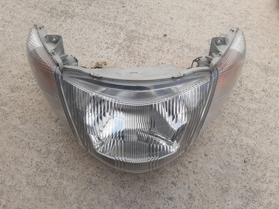 Фарове за мотоциклети Сузуки (SUZUKI)-втора употреба