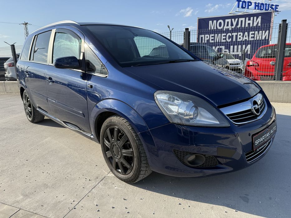 Opel Zafira 2.2Бензин* 150к.с* 2010г* 6+ 1Местен* Топ Състояние