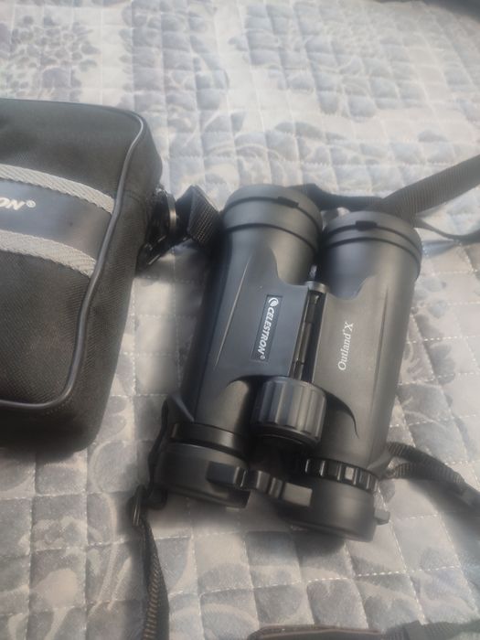 Бинокль хороший мощный