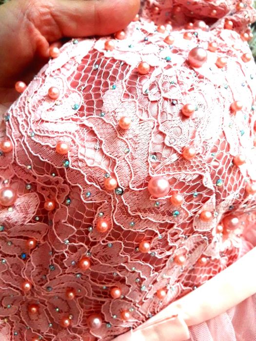 Продам платье новое