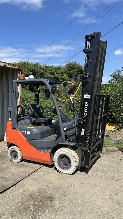 Вилочные погрузчик Автокара