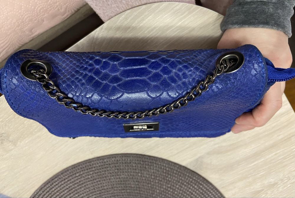 Дамска малка чанта