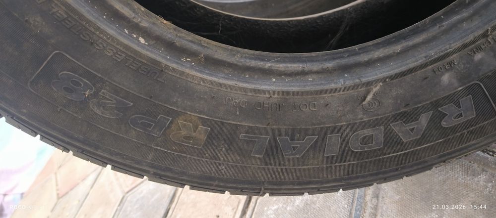 Шины  продам стояли на элантре