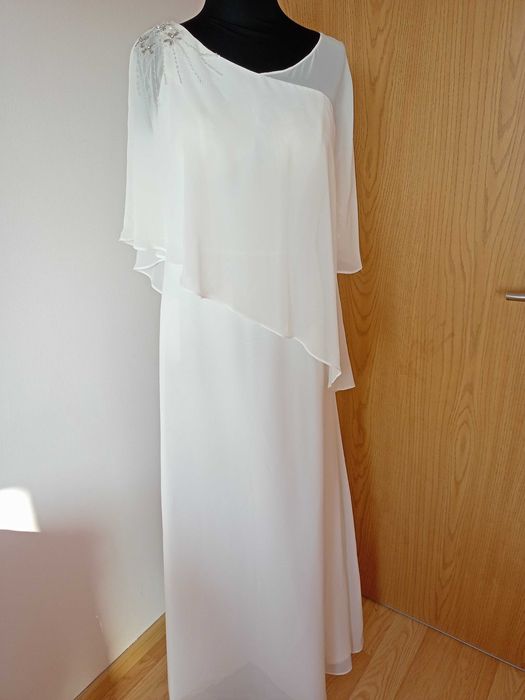 Страхотна Нова рокля 38 М