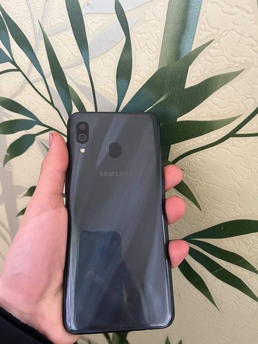 Samsung galaxsy A30