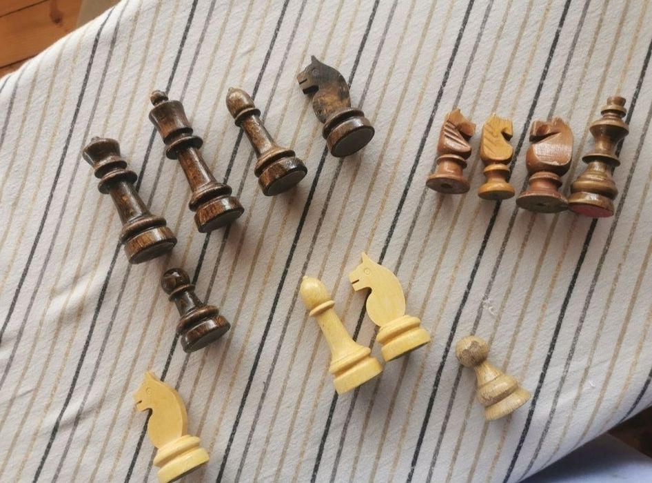 Piese rummy-remi/sah/table descompletate